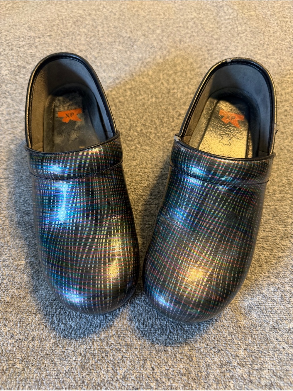 Dansko XP Plaid Striped Patent Leather Clog Shoes Women's Size 39 / 9